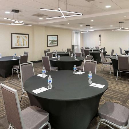 Hilton Garden Inn Silver Spring White Oak Екстер'єр фото
