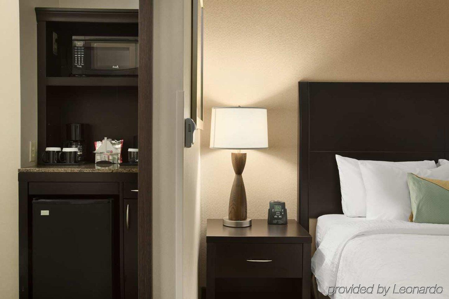 Hilton Garden Inn Silver Spring White Oak Екстер'єр фото
