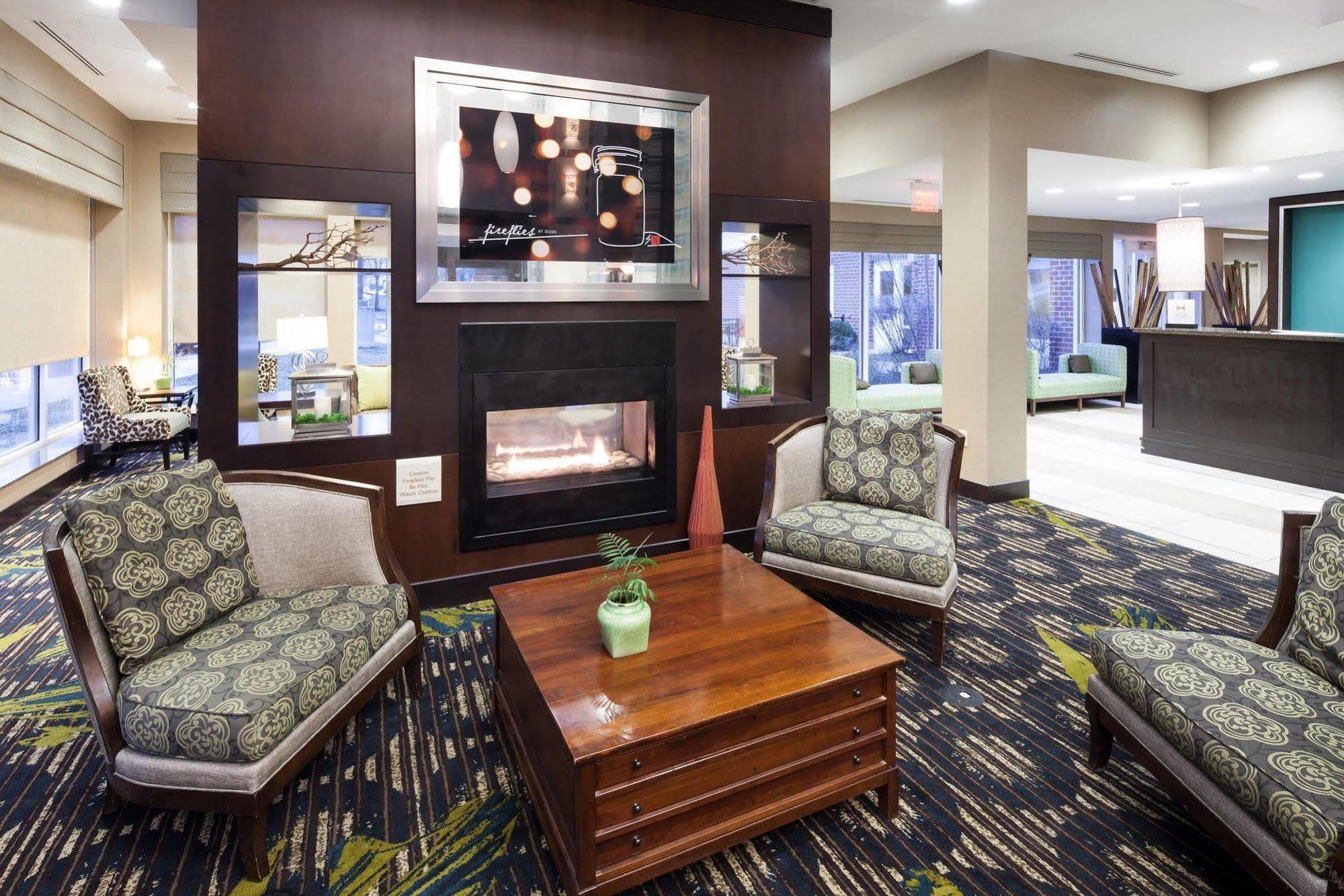 Hilton Garden Inn Silver Spring White Oak Екстер'єр фото